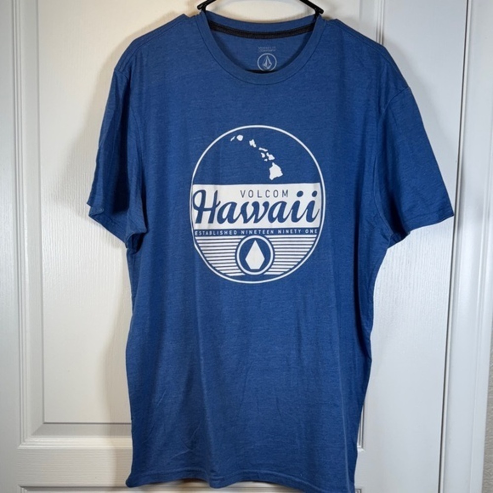 Volcom Hawaii Graphic Blue Surf Swim Shirt Size XL EUC #5826